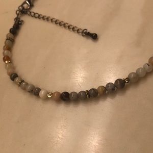 Tortoise Colors Choker